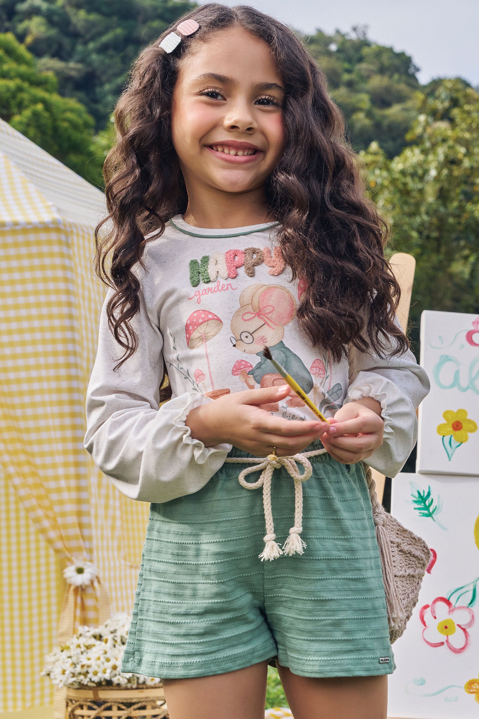 Conjunto de Blusa em Malha Power e Shorts em Malha Textura 89607 Kukiê Infantil Menina