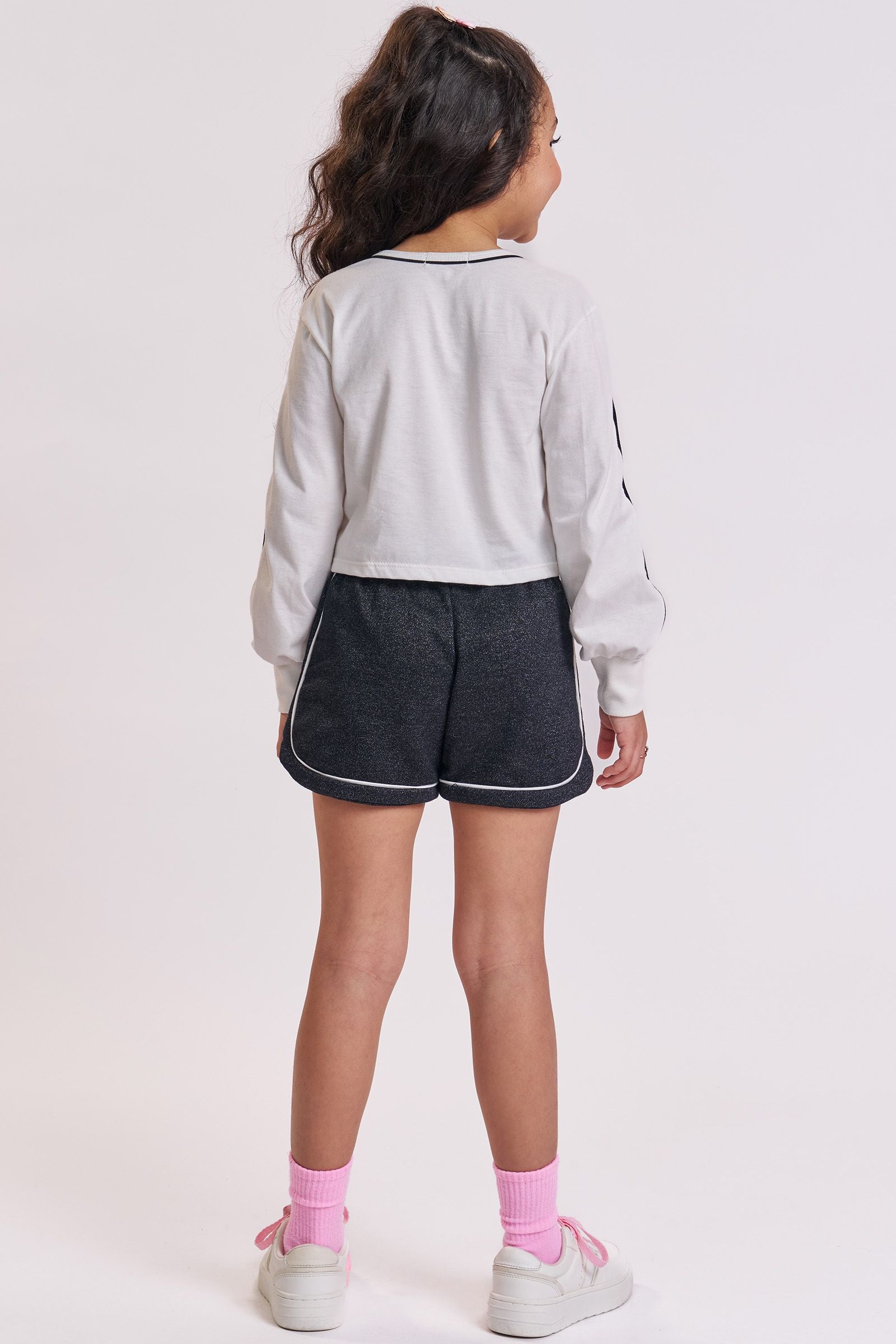Conjunto de Blusa Boxy em Meia Malha e Shorts em Moletom Sensation 90623 Kukiê Infantil Menina