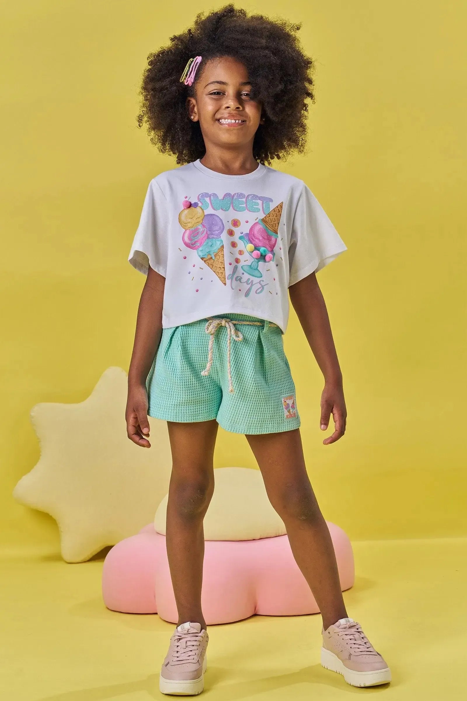 Blusa Boxy Over em Meia Malha e Shorts em Moletinho Big Waffle 83235 Kukiê Infantil Menina