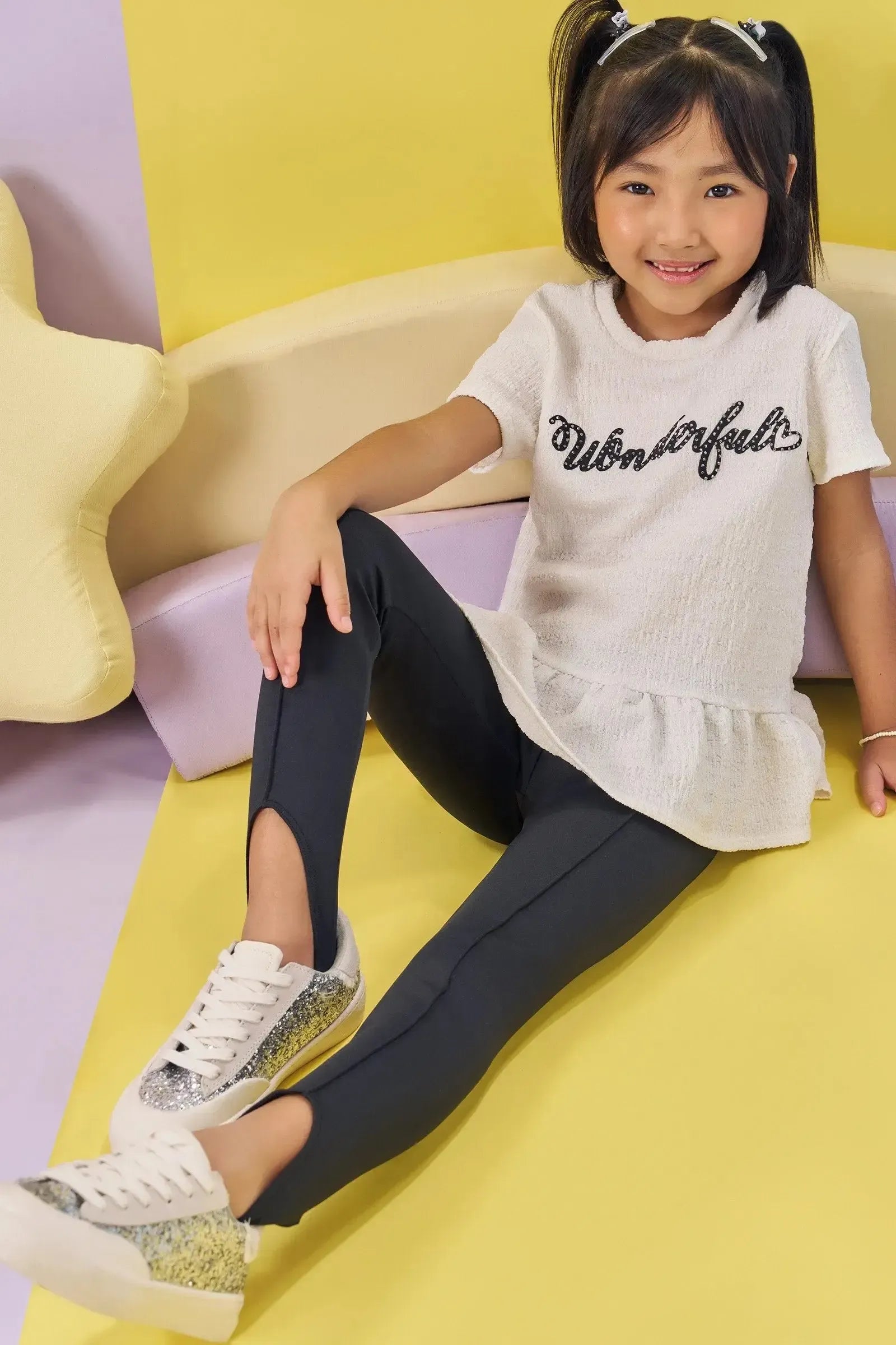 Conjunto de Blusa Alongada em Malha Enrugada e Calça Legging Fuseau em Fly Tech 83760 Kukiê Infantil Menina