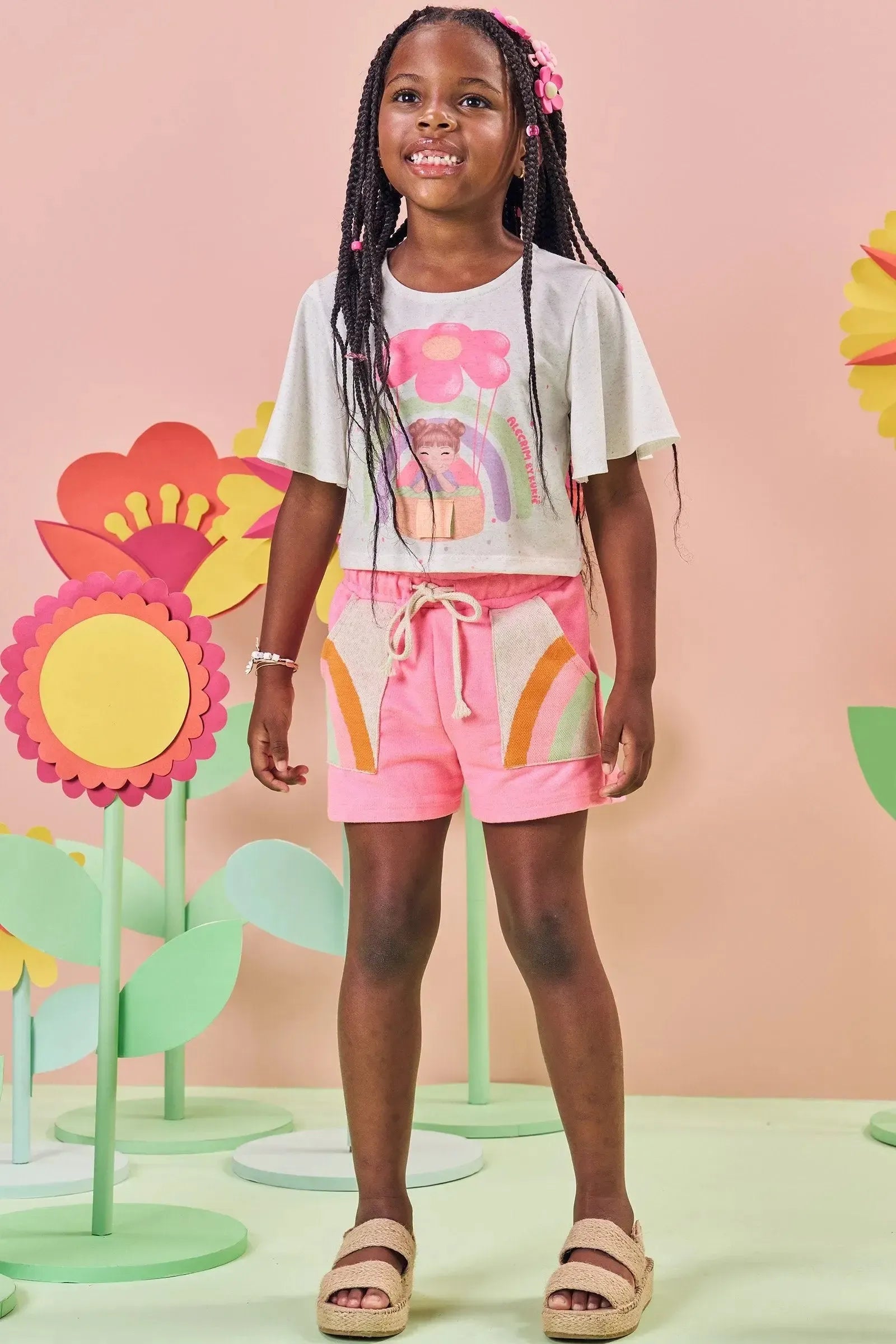 Conjunto de Blusa Boxy em Malha Fresh e Shorts em Moletom sem Pelúcia 84523 Kukiê Infantil Menina