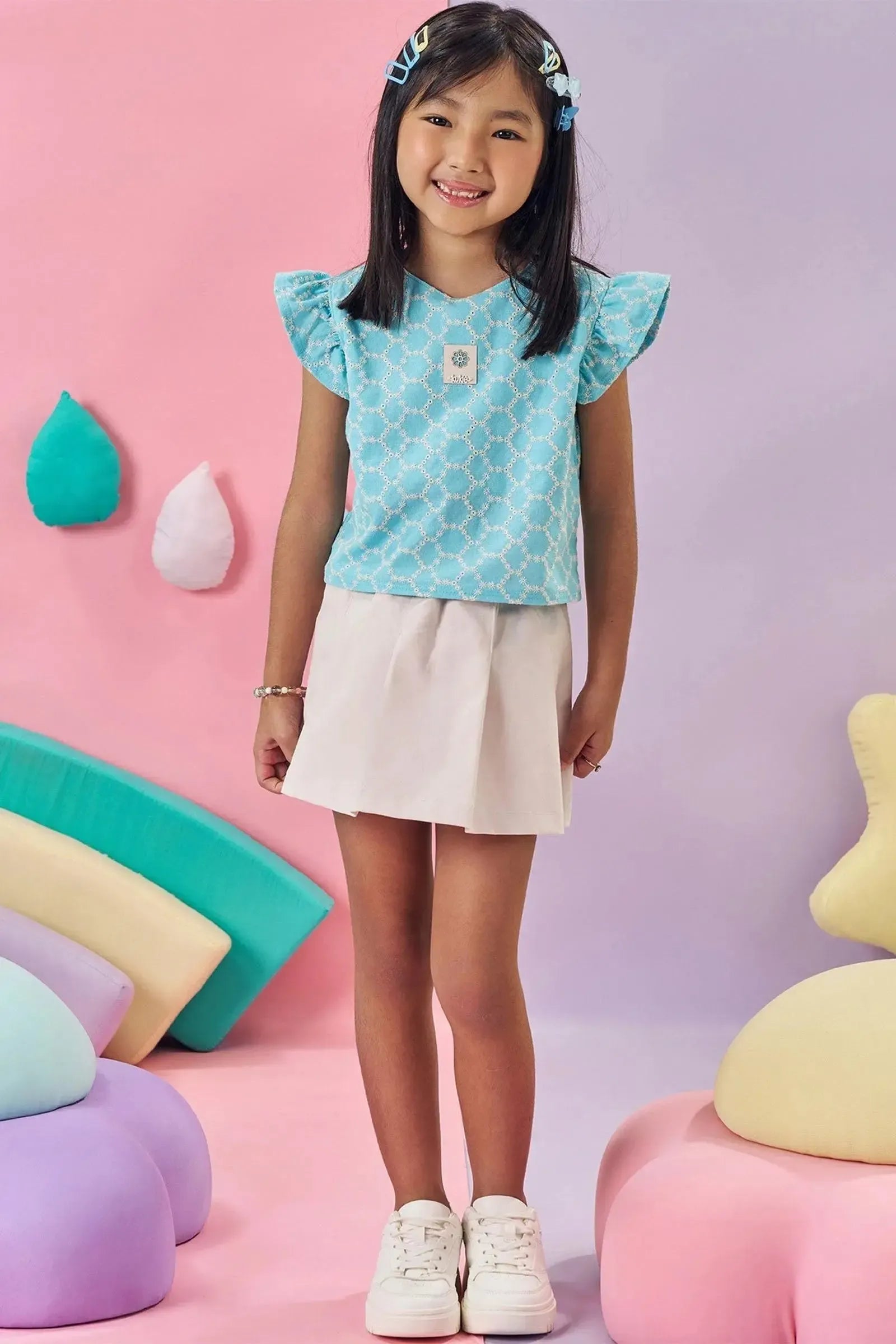 Conjunto de Blusa Boxy em Tecido Bordado e Short Saia em Sarja com Elastano 84566 Kukiê Infantil Menina