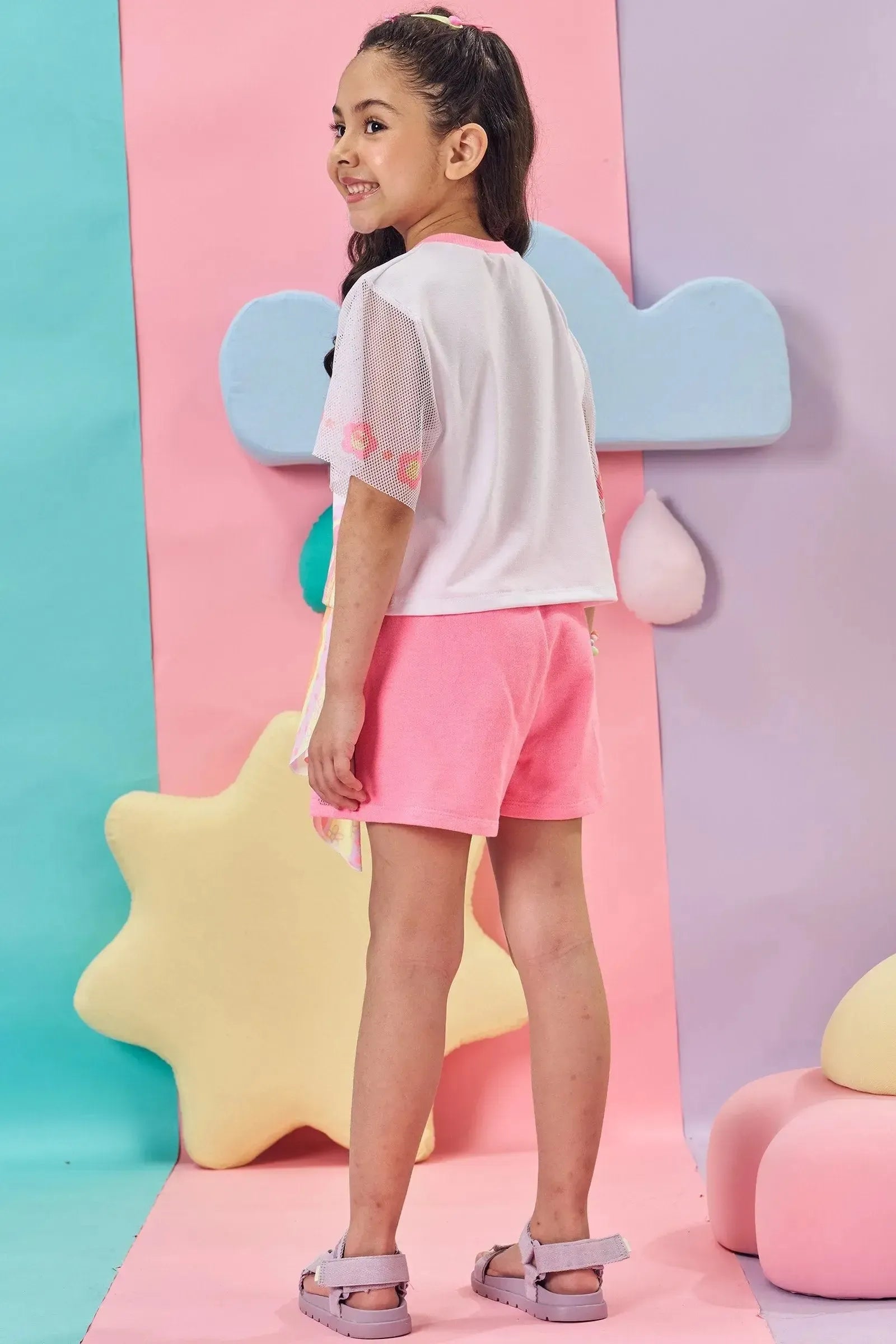 Conjunto de Blusa Boxy Over em Meia Malha e Shorts em Moletom sem Pelúcia 85805 Kukiê Infantil Menina