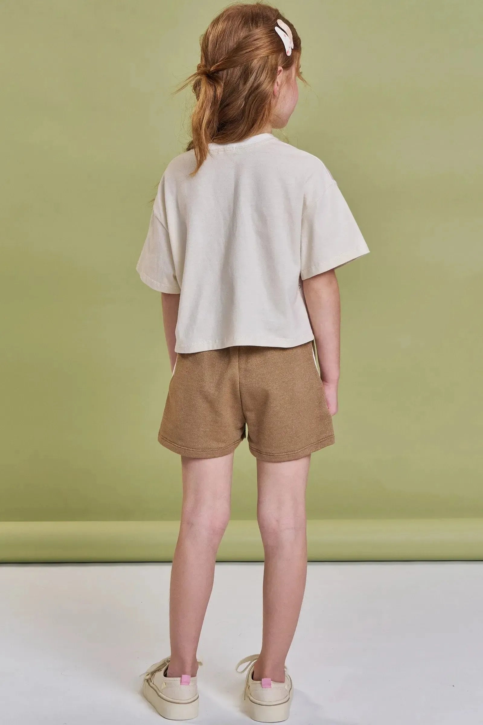 Conjunto de Blusa Boxy Over em Meia Malha e Shorts em Moletom sem Pelúcia 93837 Kukiê Infantil Menina