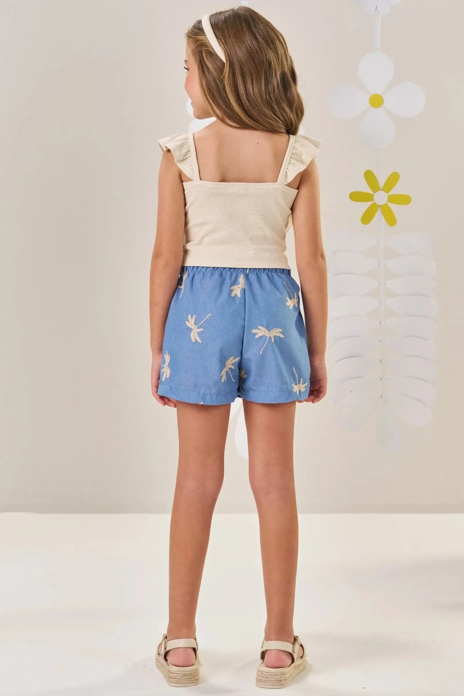 Conjunto de Blusa Cropped em Canelado Liz e Shorts em Jeans Bordado 86492 Kukiê Infantil Menina