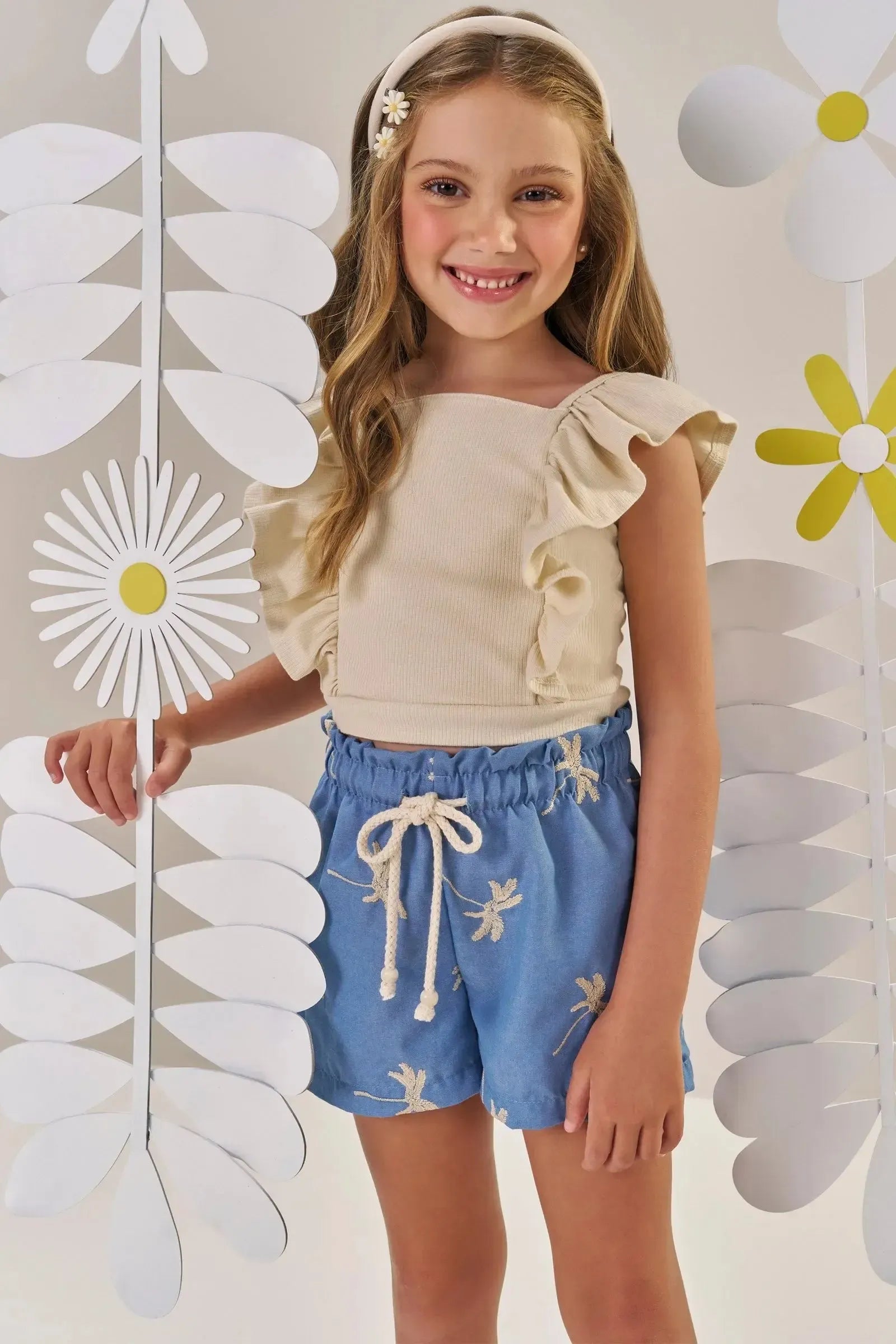Conjunto de Blusa Cropped em Canelado Liz e Shorts em Jeans Bordado 86492 Kukiê Infantil Menina