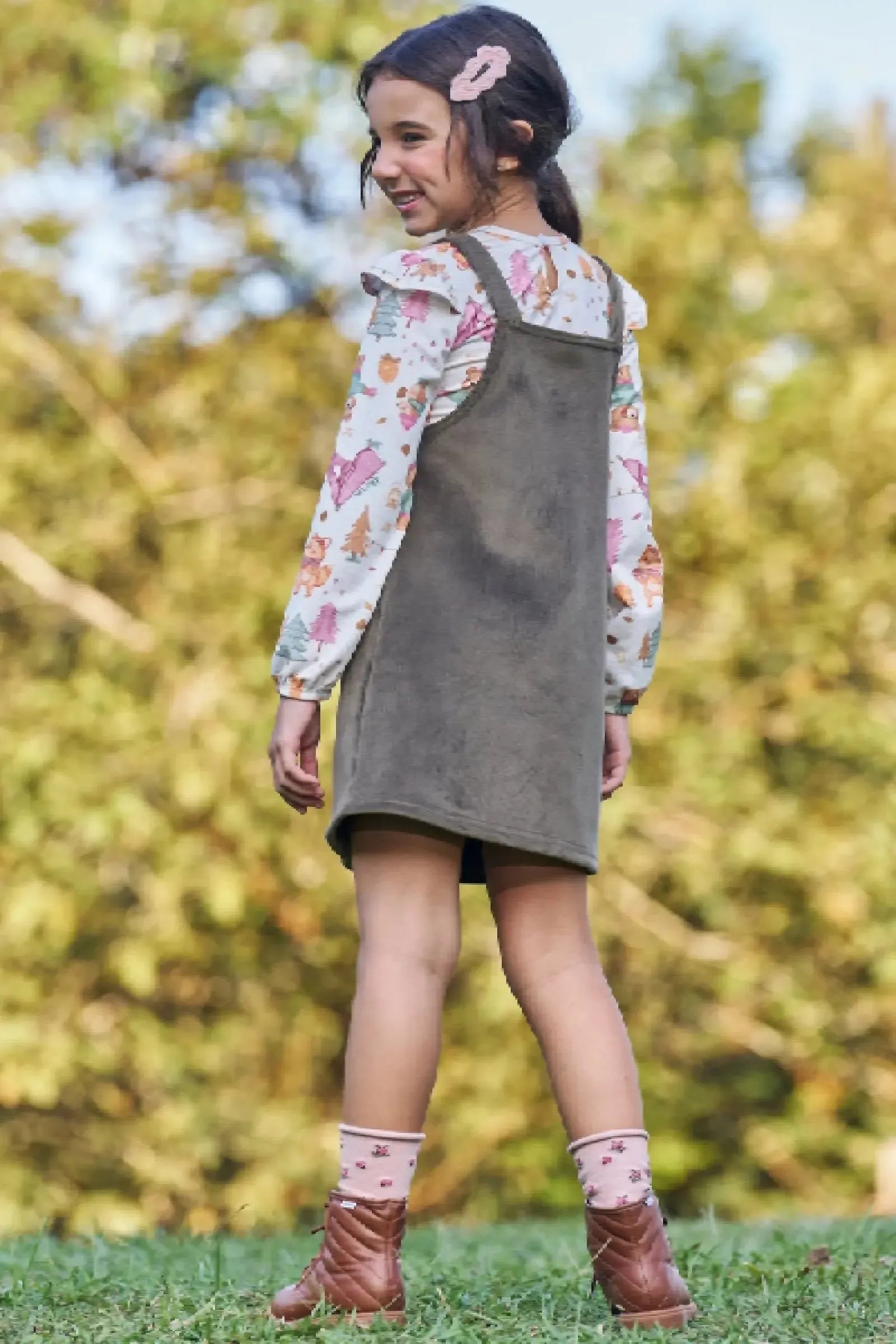 Conjunto de Blusa em Malha Comfy e Salopete em Cotelê Suede 89912 Kukiê Infantil Menina