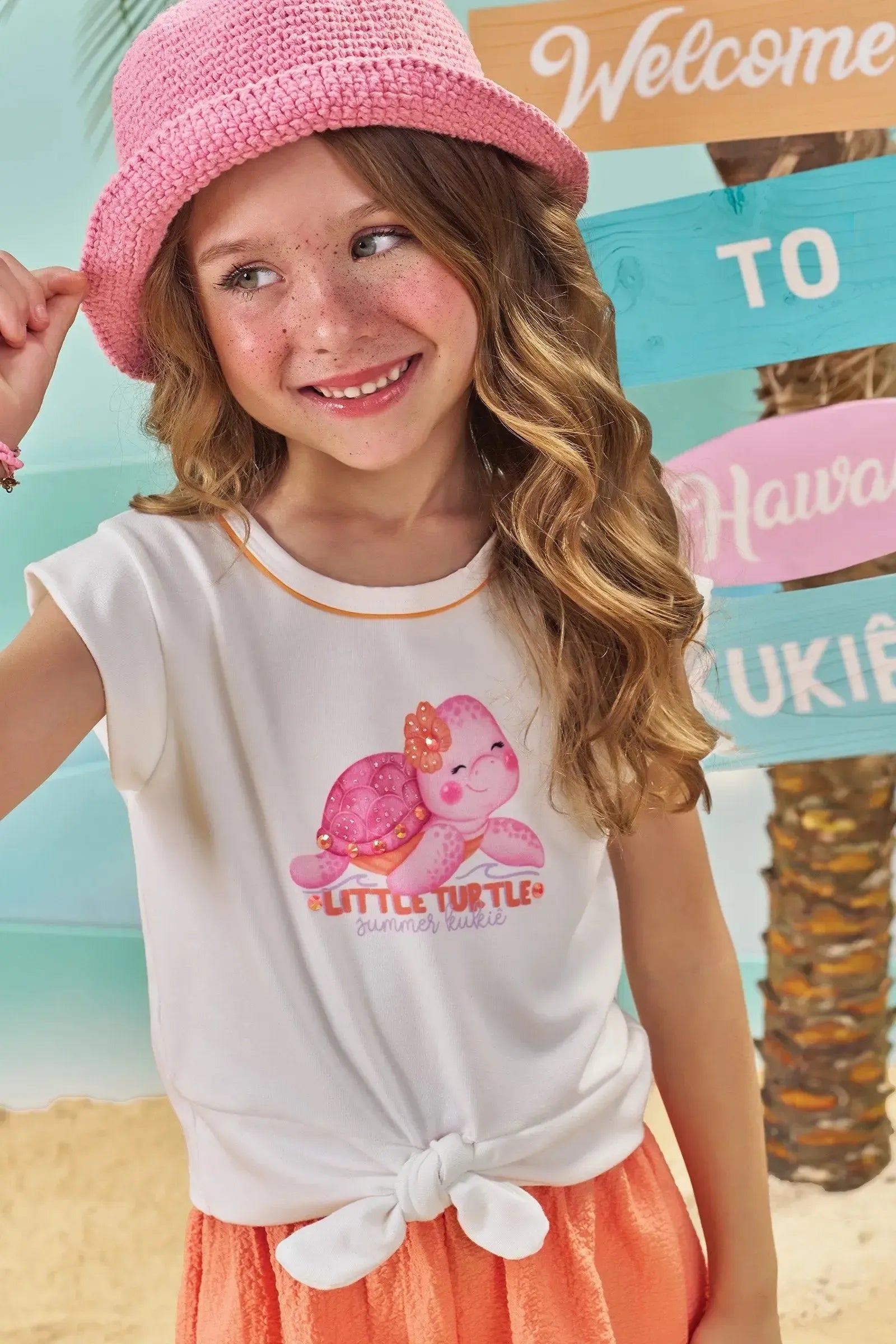 Conjunto de Blusa em Malha Power e Shorts em Crepe Textura 84186 Kukiê Infantil Menina