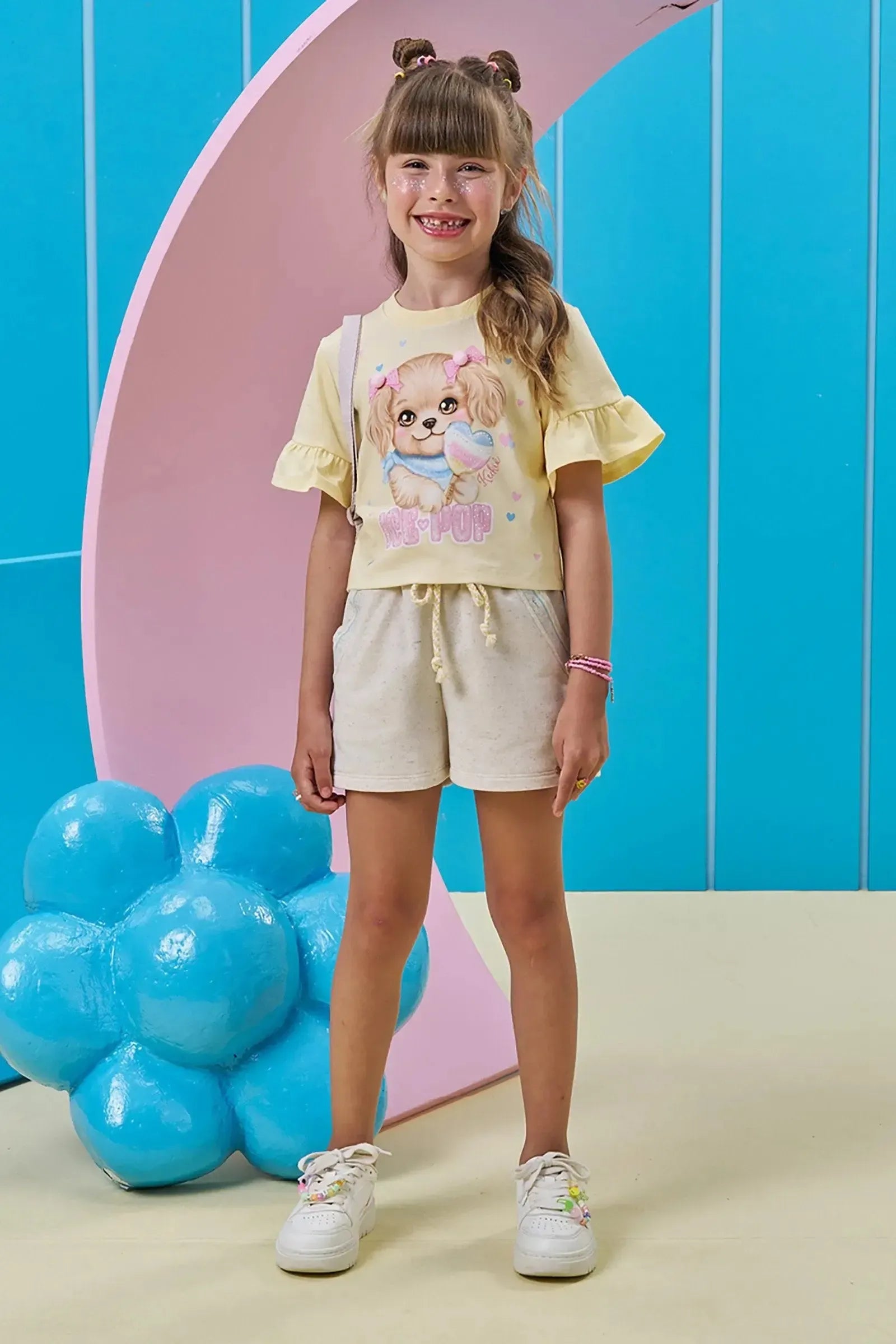 Conjunto de Blusa em Meia Malha e Shorts em Moletom sem Pelúcia 96599 Kukiê Infantil Menina