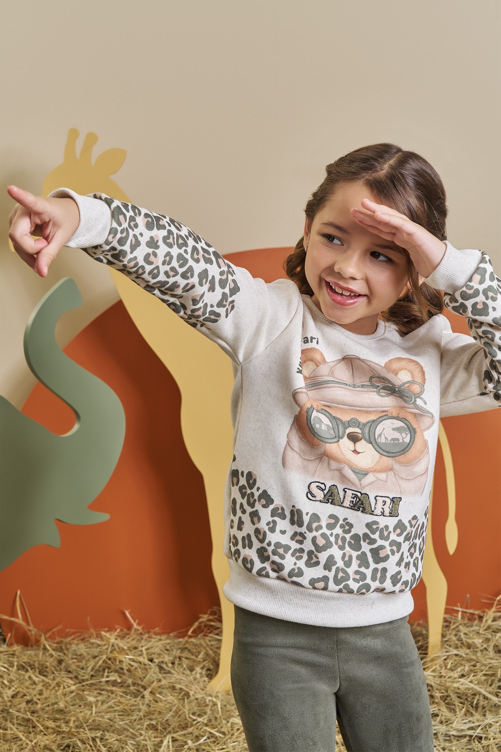 Conjunto de Blusão Alongado em Moletom Linho com Pelúcia e Calça Legging em Cotelê 90578 Kukiê Infantil Menina