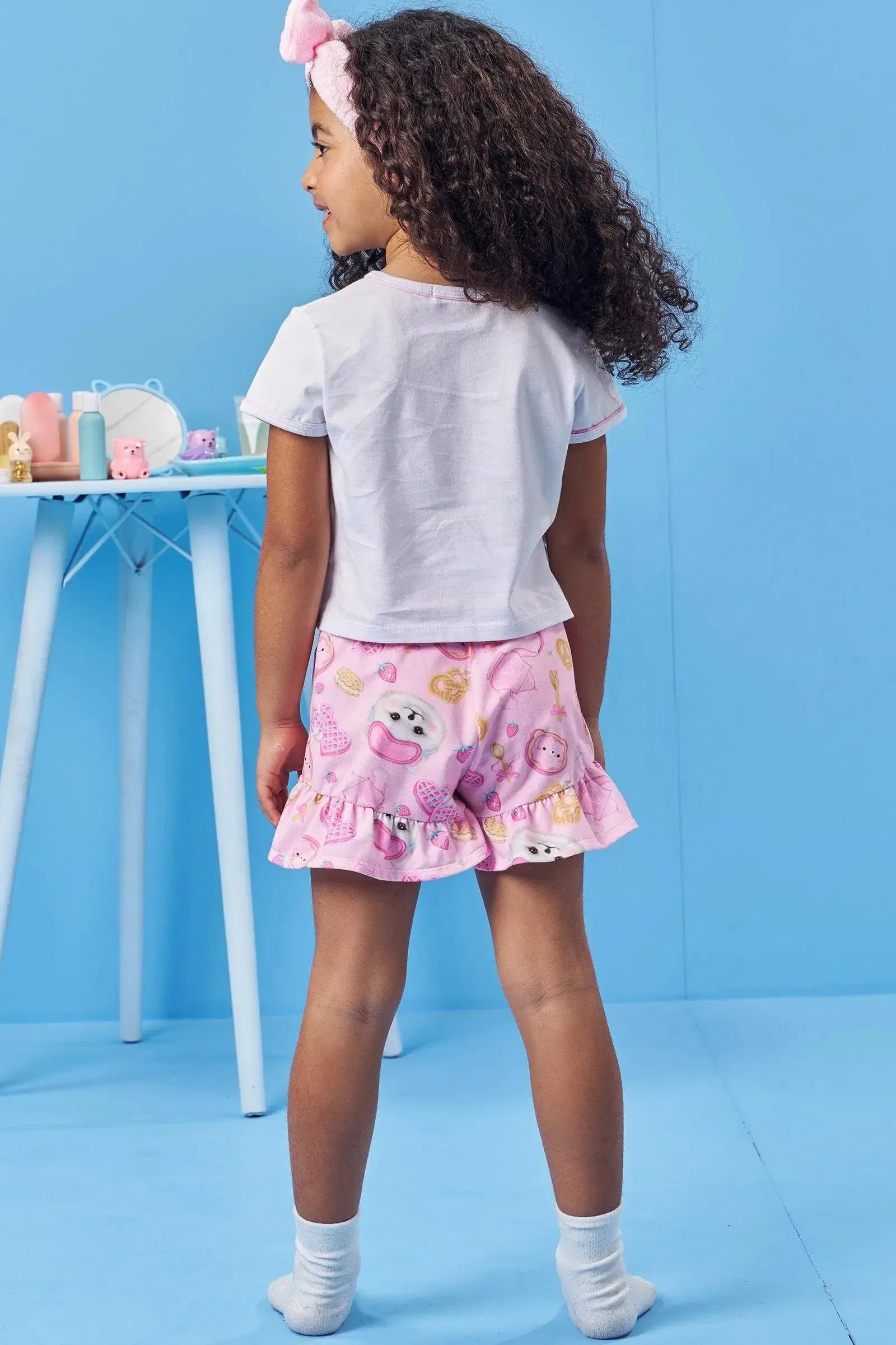 Conjunto de Pijama de Blusa Boxy em Meia Malha e Shorts em Malha Comfy 83069 Kukiê Infantil Menina