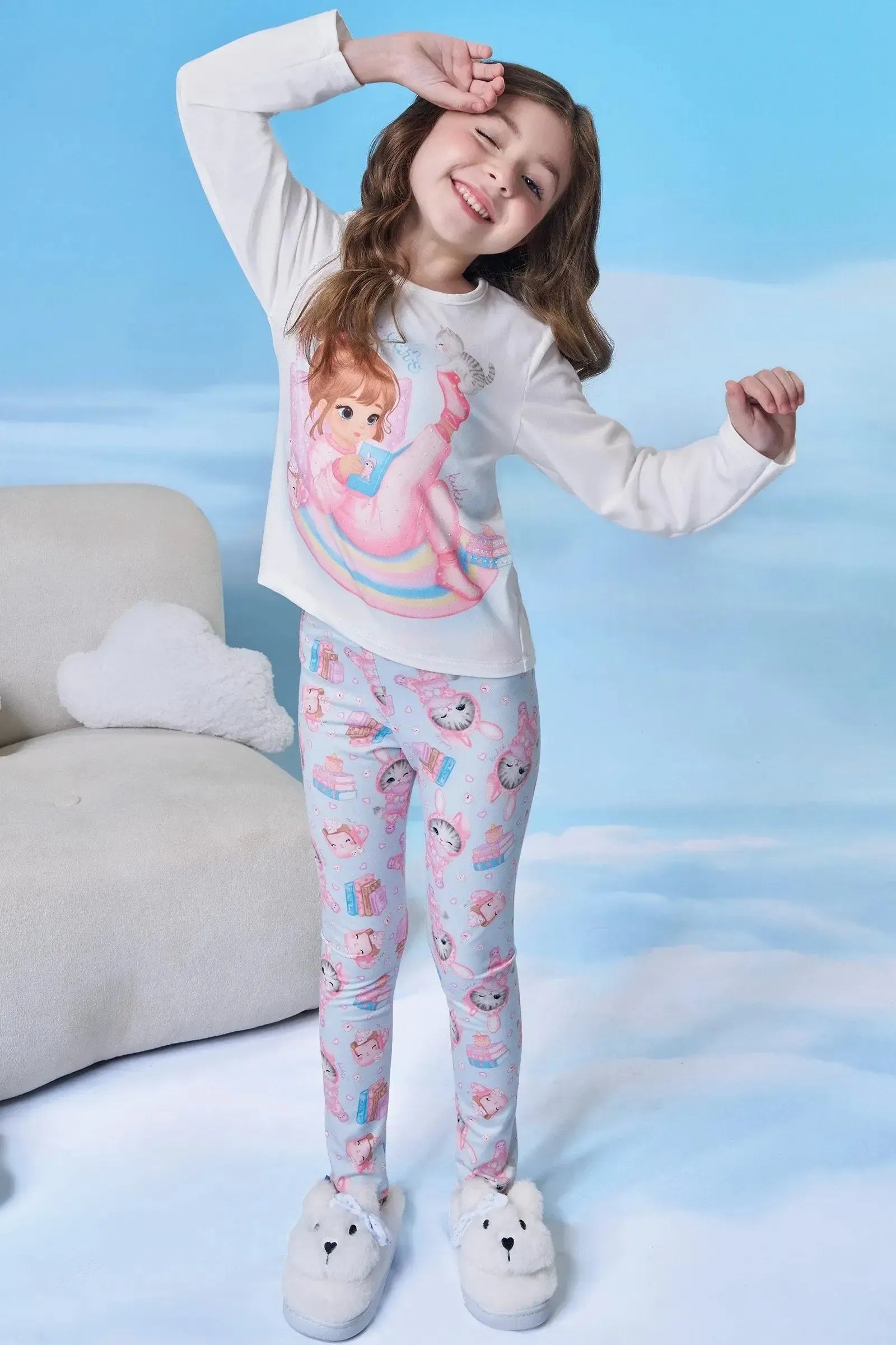 Conjunto de Pijama de Blusa e Calça em Malha Comfy 89279 Kukiê Infantil Menina