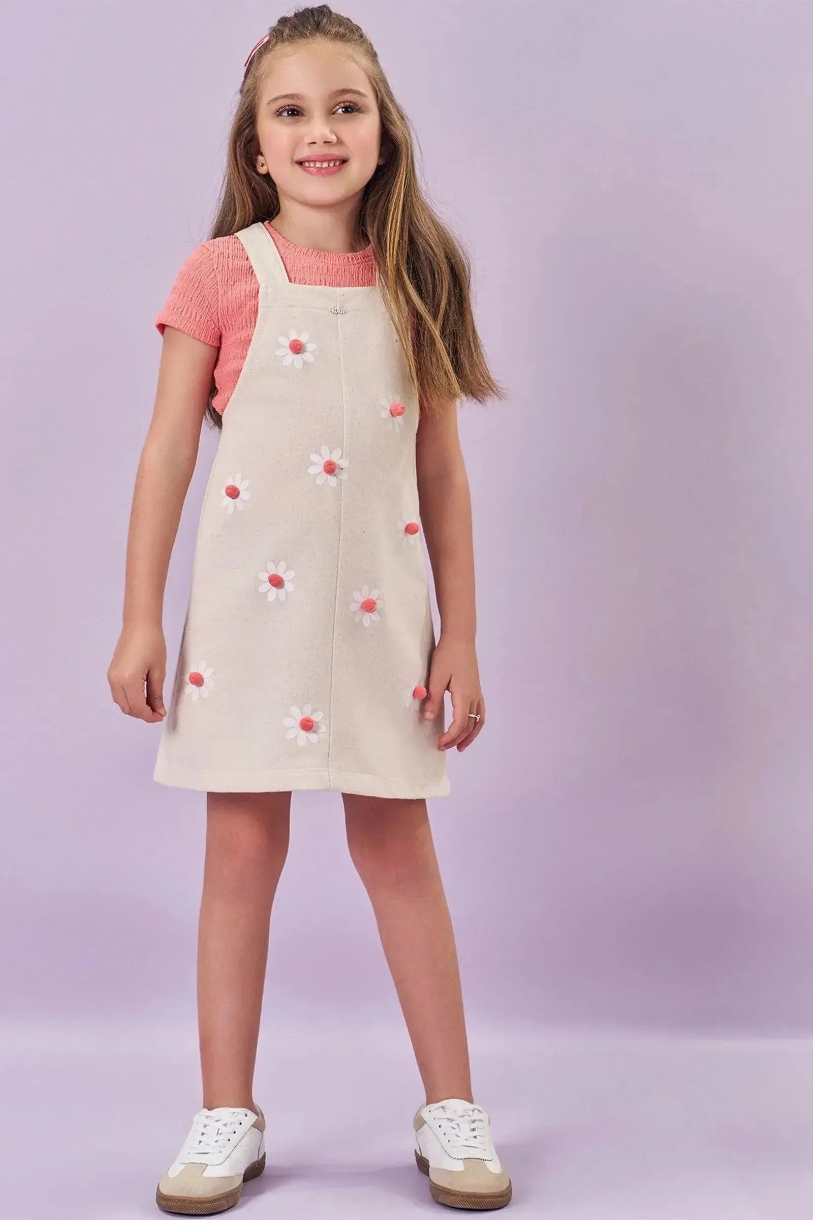 Conjunto de Salopete em Moletom Linho e Blusa Boxy em Malha Enrugada 84101 Kukiê Infantil Menina