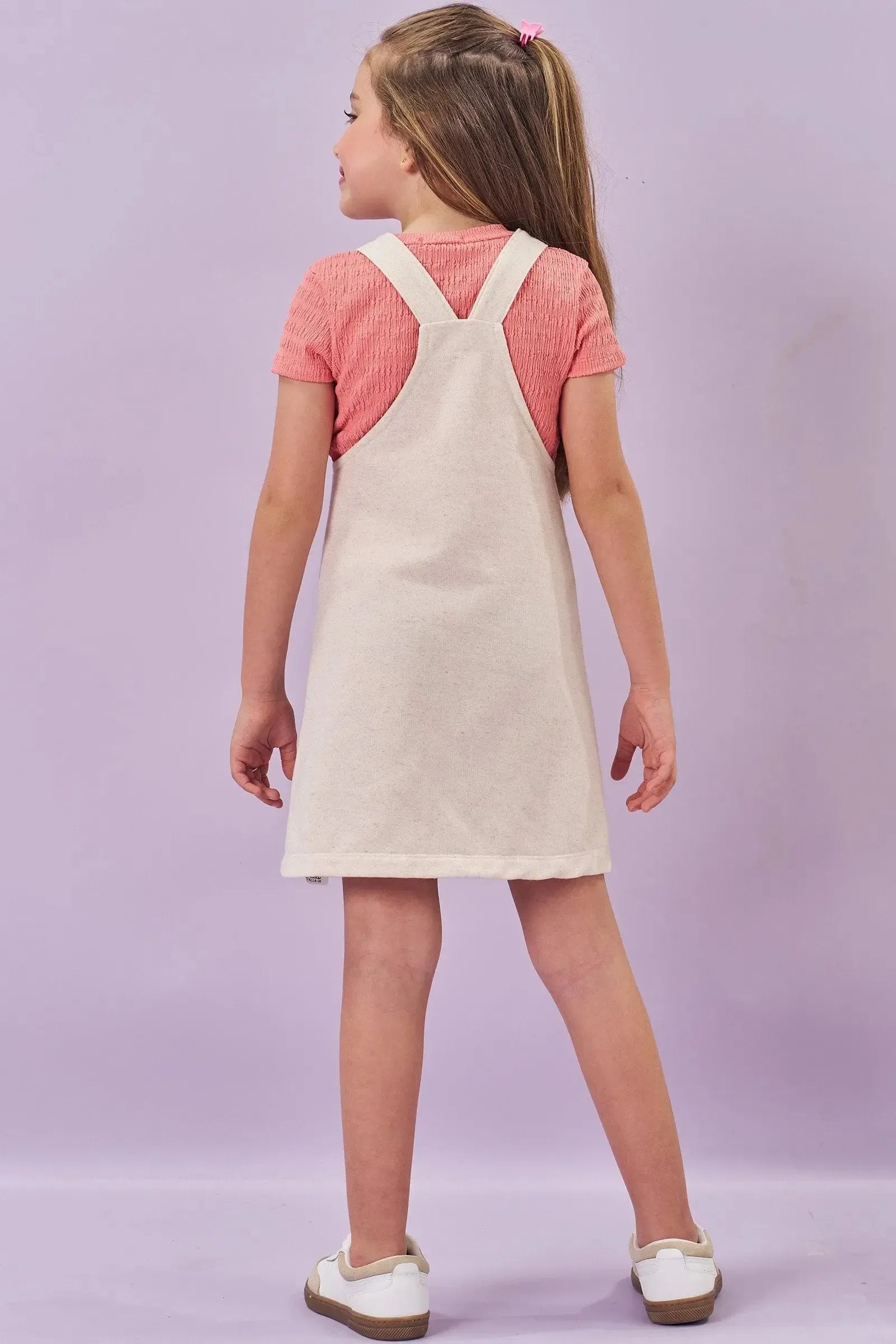 Conjunto de Salopete em Moletom Linho e Blusa Boxy em Malha Enrugada 84101 Kukiê Infantil Menina