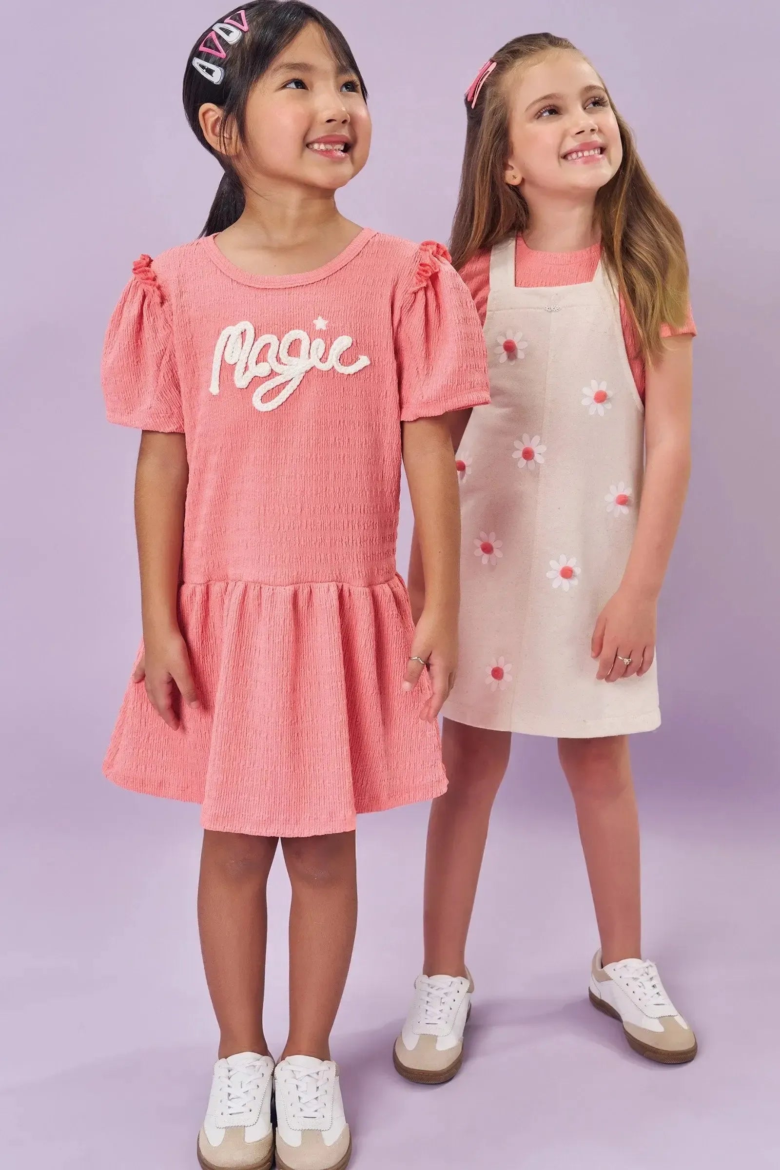 Conjunto de Salopete em Moletom Linho e Blusa Boxy em Malha Enrugada 84101 Kukiê Infantil Menina