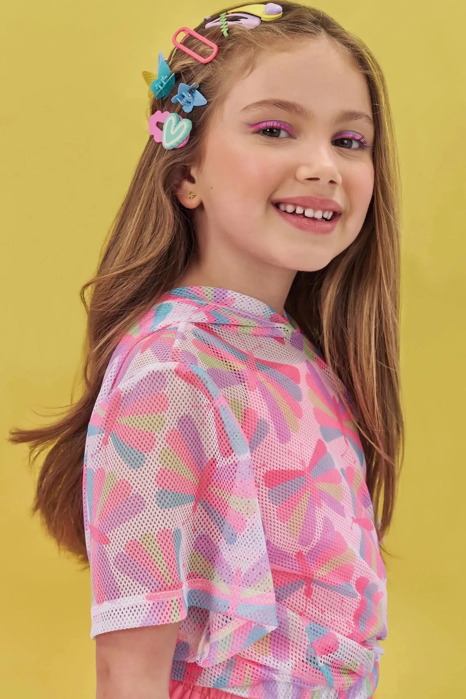 Trio com Top em Canelado Blusa Boxy em Tela e Shorts em Moletom sem Pelúcia 85224 Kukiê Infantil Menina