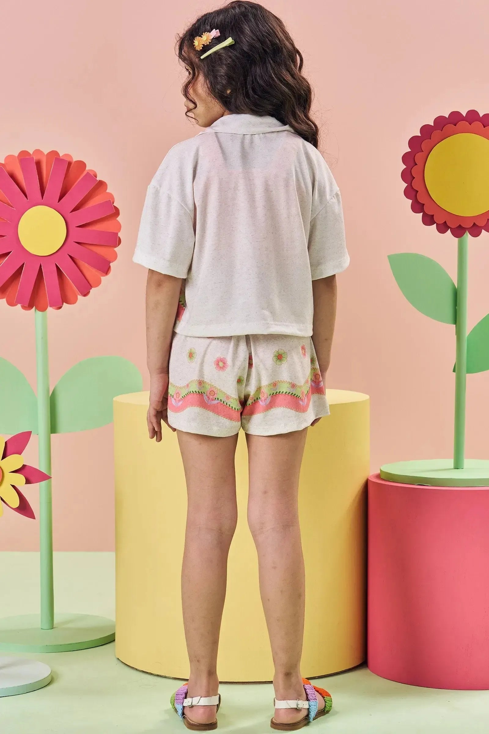 Trio de Top Cropped em Cotton e Camisa e Shorts em Malha Fresh 84753 Kukiê Infantil Menina