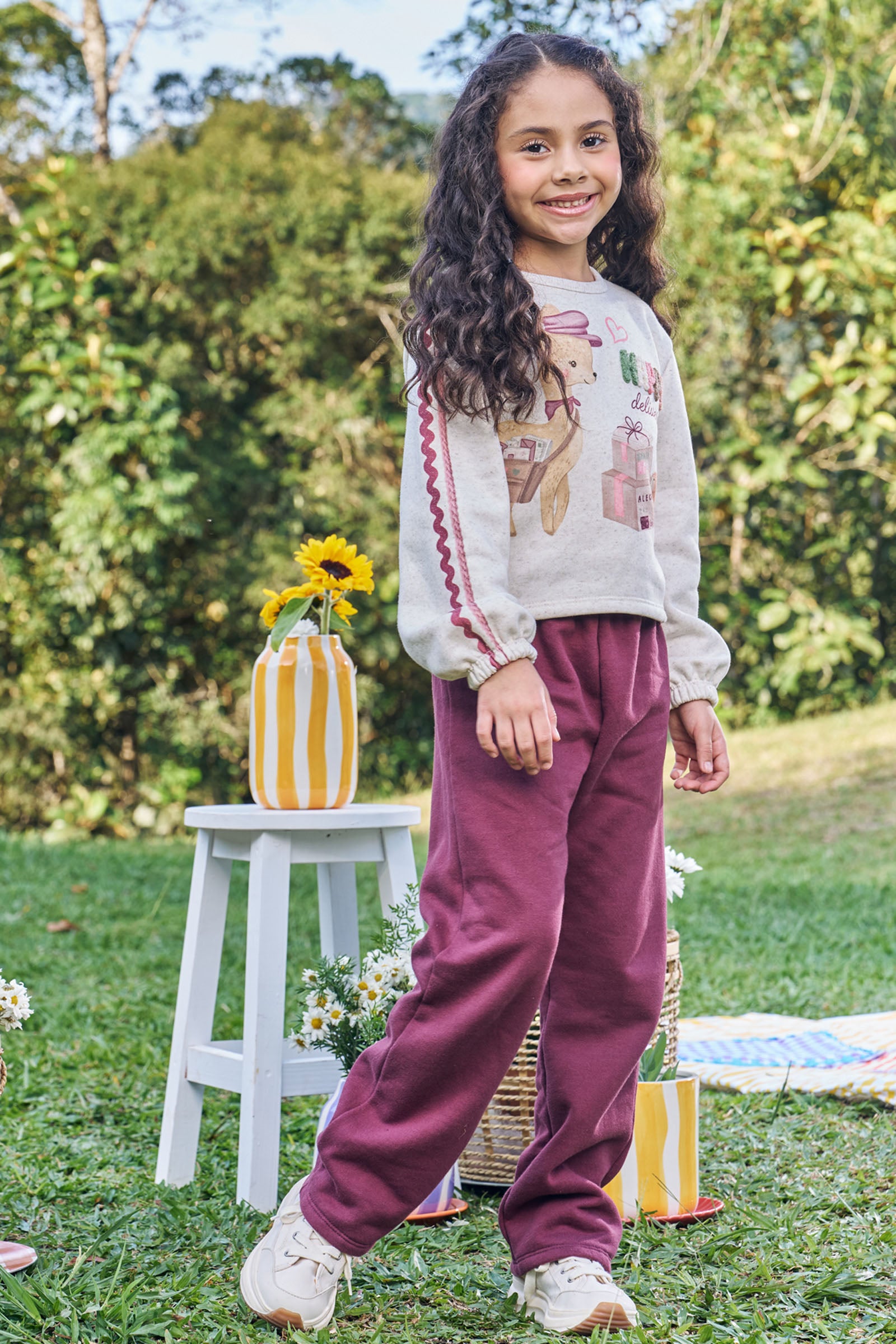 Conjunto de Blusão Boxy Over e Calça Reta em Moletom com Pelúcia 89889 Kukiê Infantil Menina