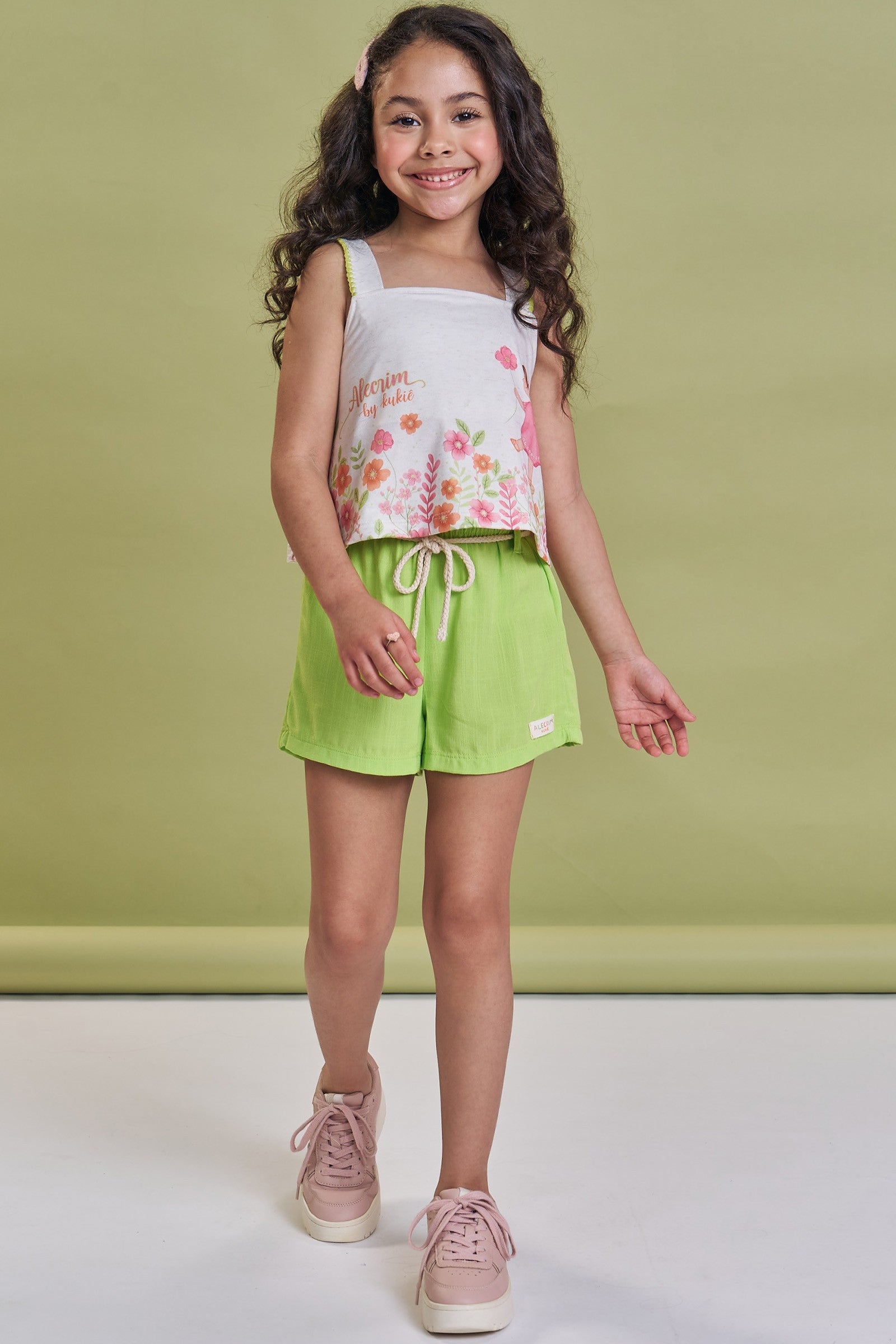 Conjunto de Bata em Malha Comfy e Shorts em Viscose 92998 Kukiê Infantil Menina