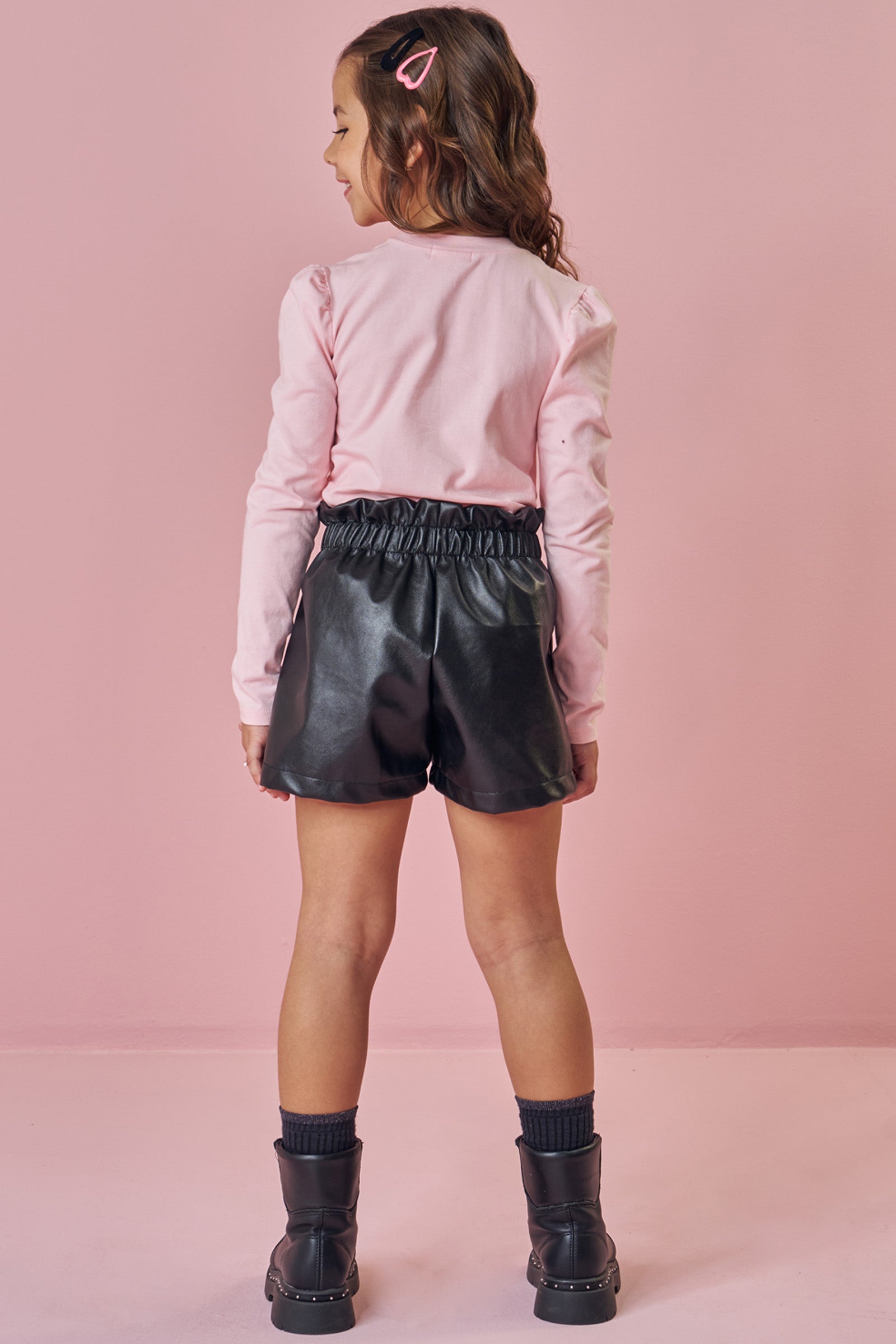 Conjunto de Blusa em Cotton e Shorts em Couro Eco 93777 Kukiê Infantil Menina