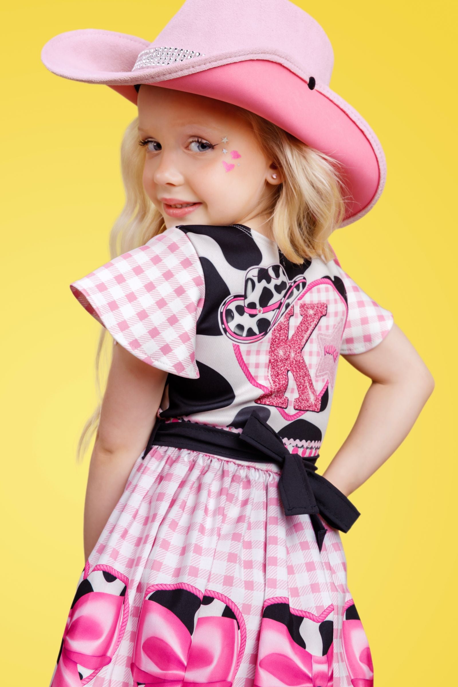 Vestido Junino Boiadeira em Fly Tech e Nylon  Estampa de Vaquinha e Franjas com Strass 97819 Kukiê Infantil Menina