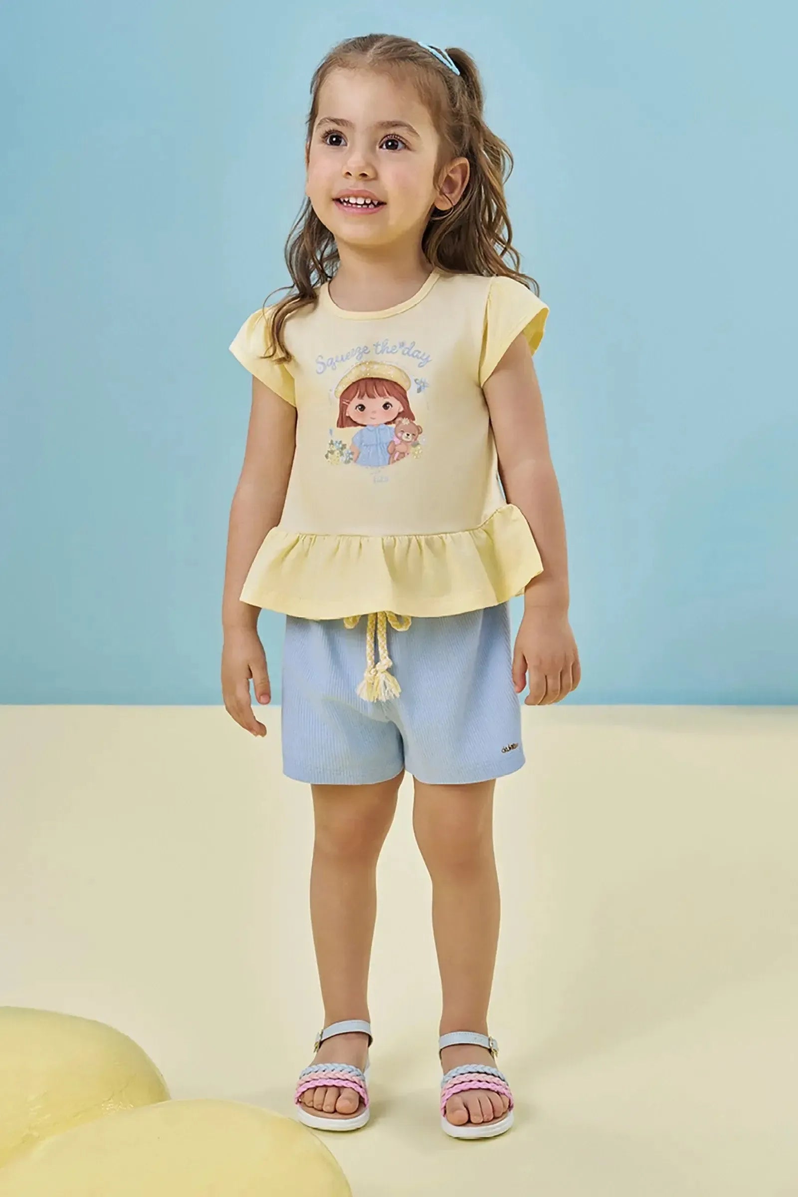 Conjunto de Bata em Meia Malha e Shorts em Canelado 95217 Kukiê Infantil Menina
