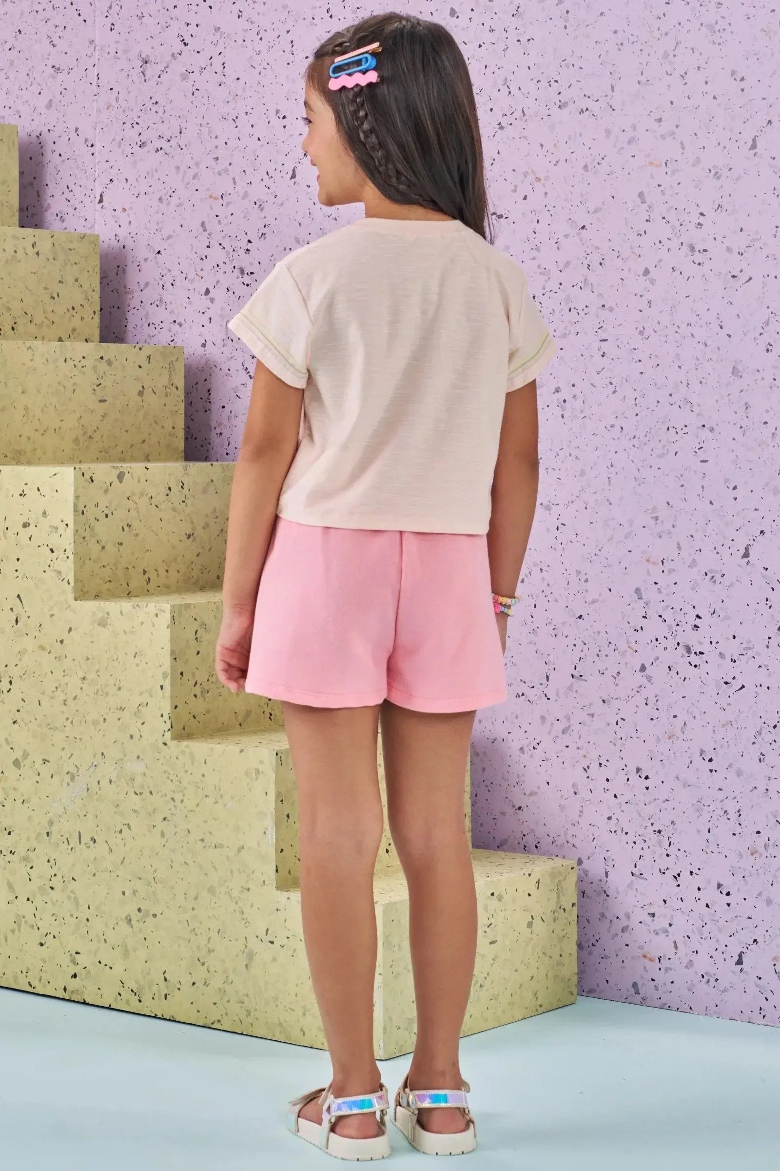 Conjunto de Blusa Boxy Over em Malha Flamê e Shorts em Moletom sem Pelúcia 88727 Kukiê Infantil Menina