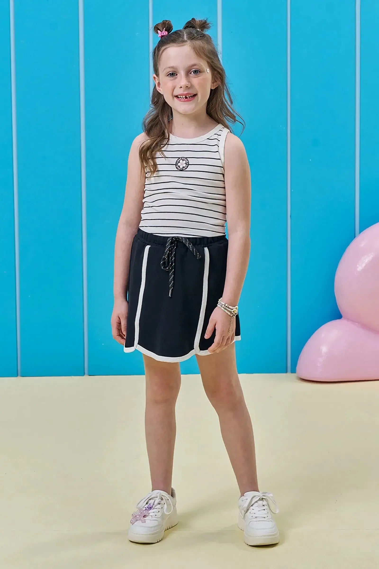 Conjunto de Blusa em Cotton Fio Tinto e Short Saia em Moletom sem Pelúcia 95316 Kukiê Infantil Menina