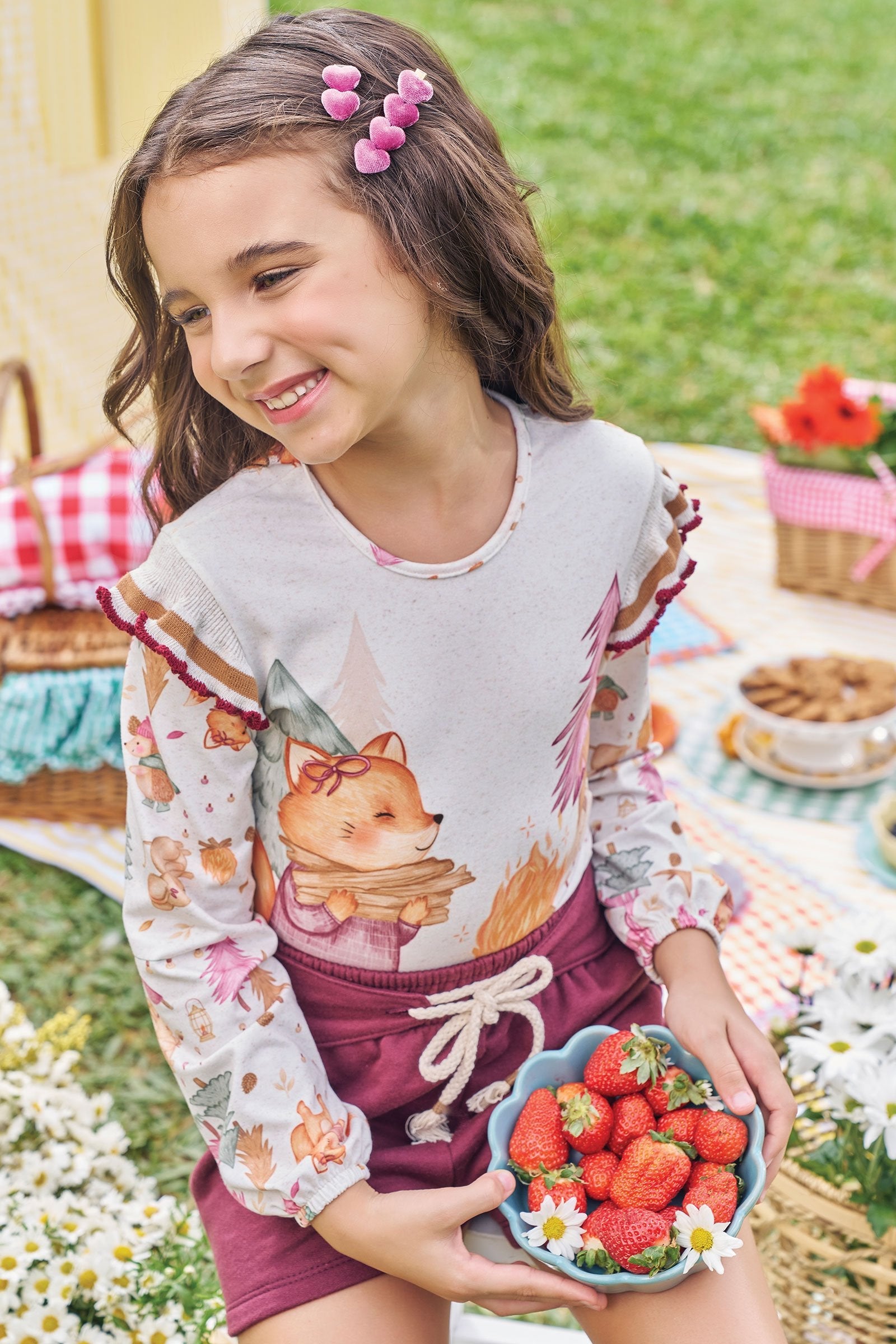 Conjunto de Blusa em Malha Comfy e Shorts em Moletom com Pelúcia 89599 Kukiê Infantil Menina