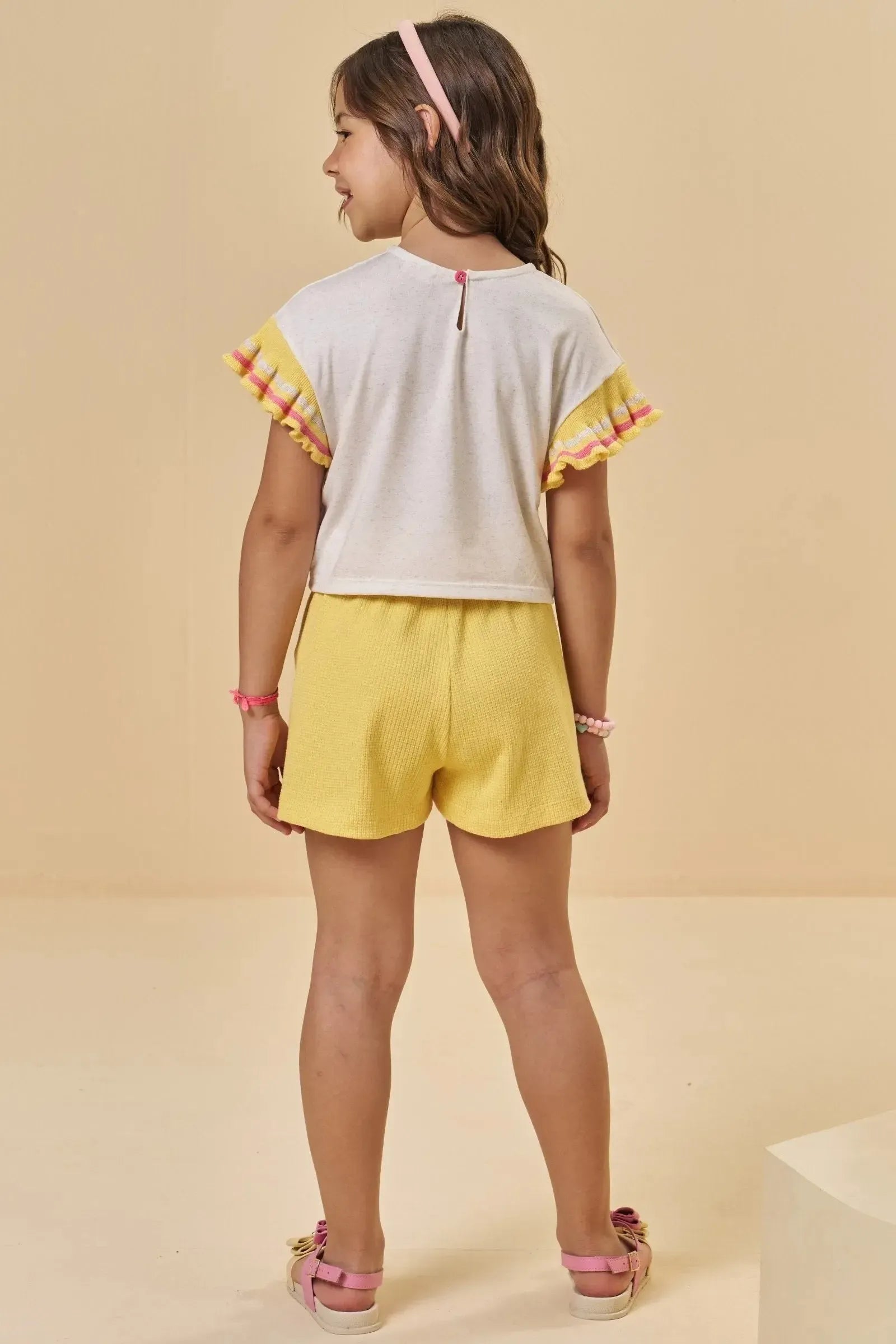 Conjunto de Blusa em Malha Fresh e Shorts em Malha Waffle 94799 Kukiê Infantil Menina