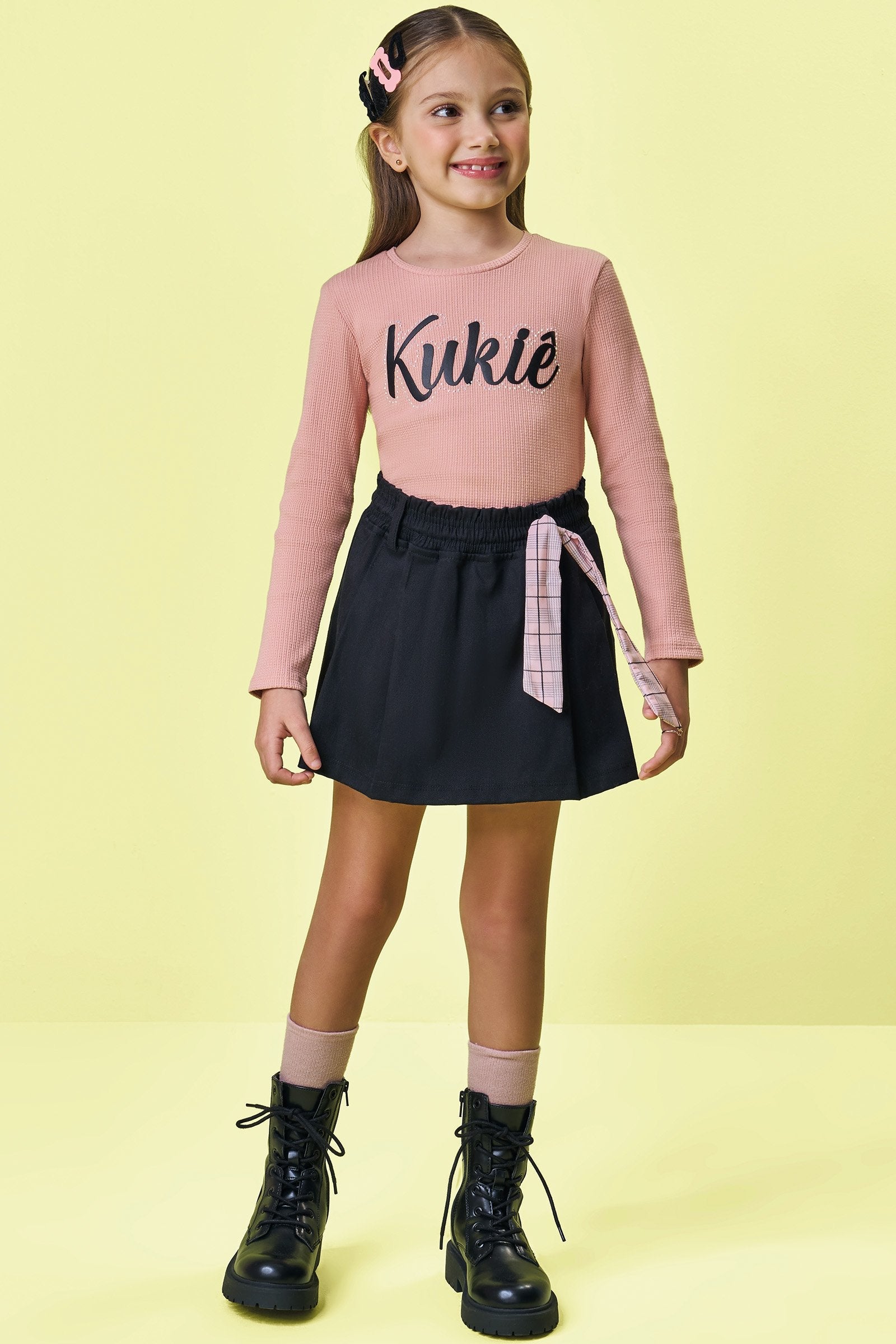 Conjunto de Blusa em Malha Waffle e Short Saia em Sarja com Elastano 92652 Kukiê Infantil Menina