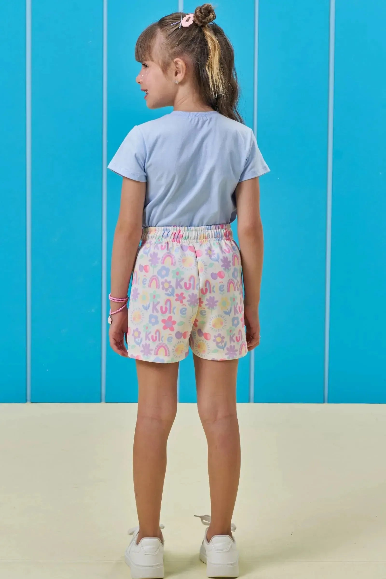 Conjunto de Blusa em Meia Malha e Shorts em Air Tech 97045 Kukiê Infantil Menina