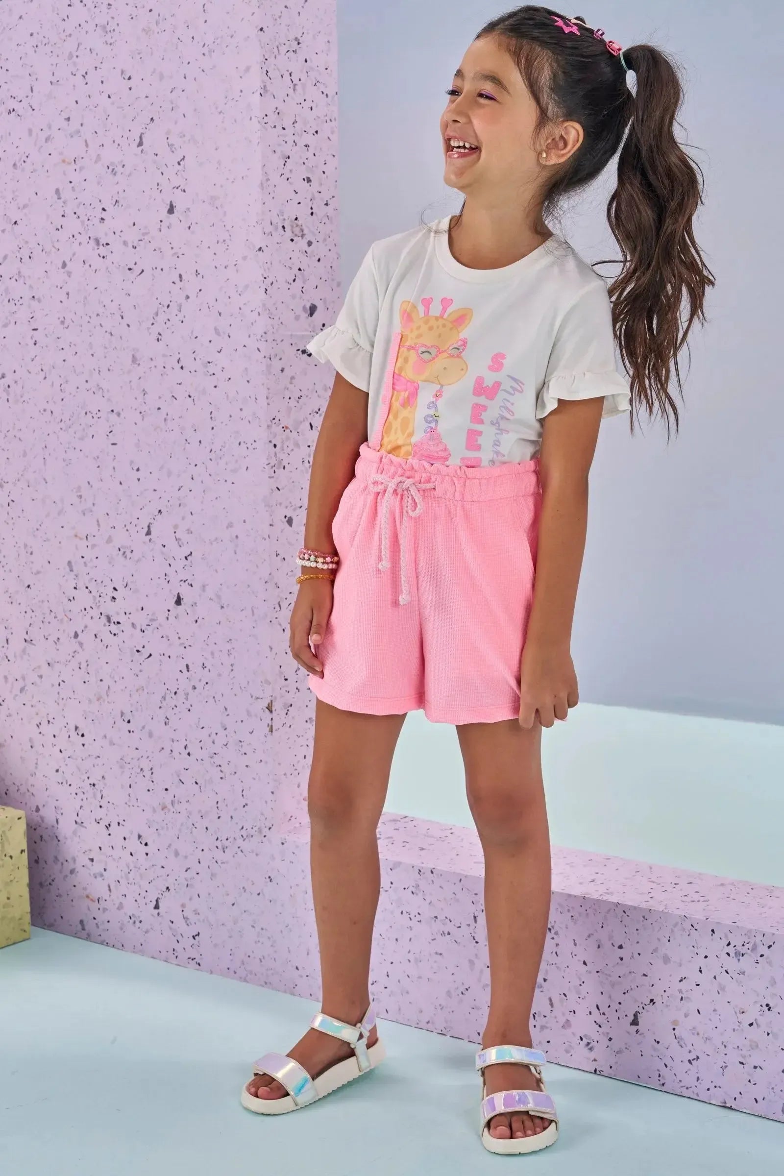 Conjunto de Blusa em Meia Malha e Shorts em Malha Mini Textura 88243 Kukiê Infantil Menina
