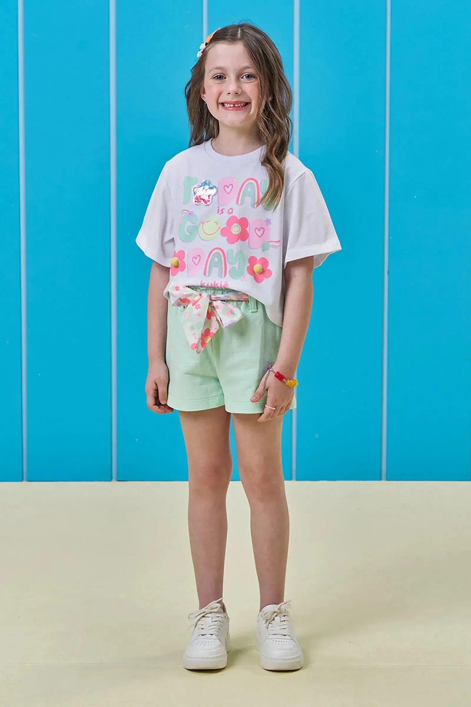 Conjunto de Blusa em Meia Malha e Shorts em Moletom sem Pelúcia 96580 Kukiê Infantil Menina