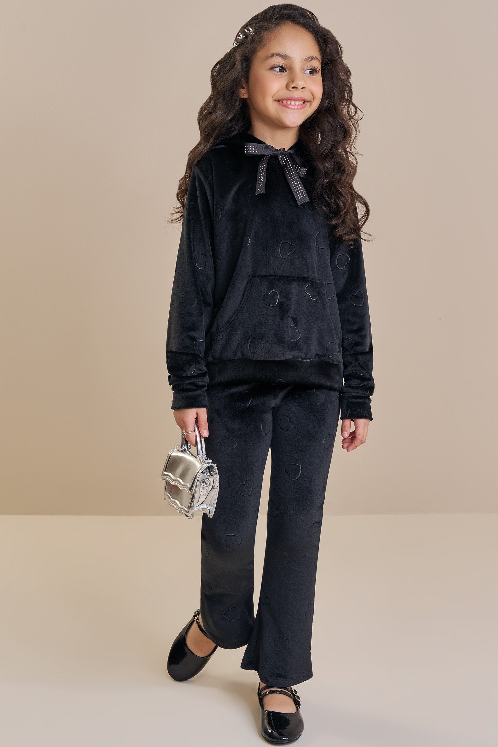 Conjunto de Blusão e Calça Reta em Veludo Corações 92439 Kukiê Infantil Menina