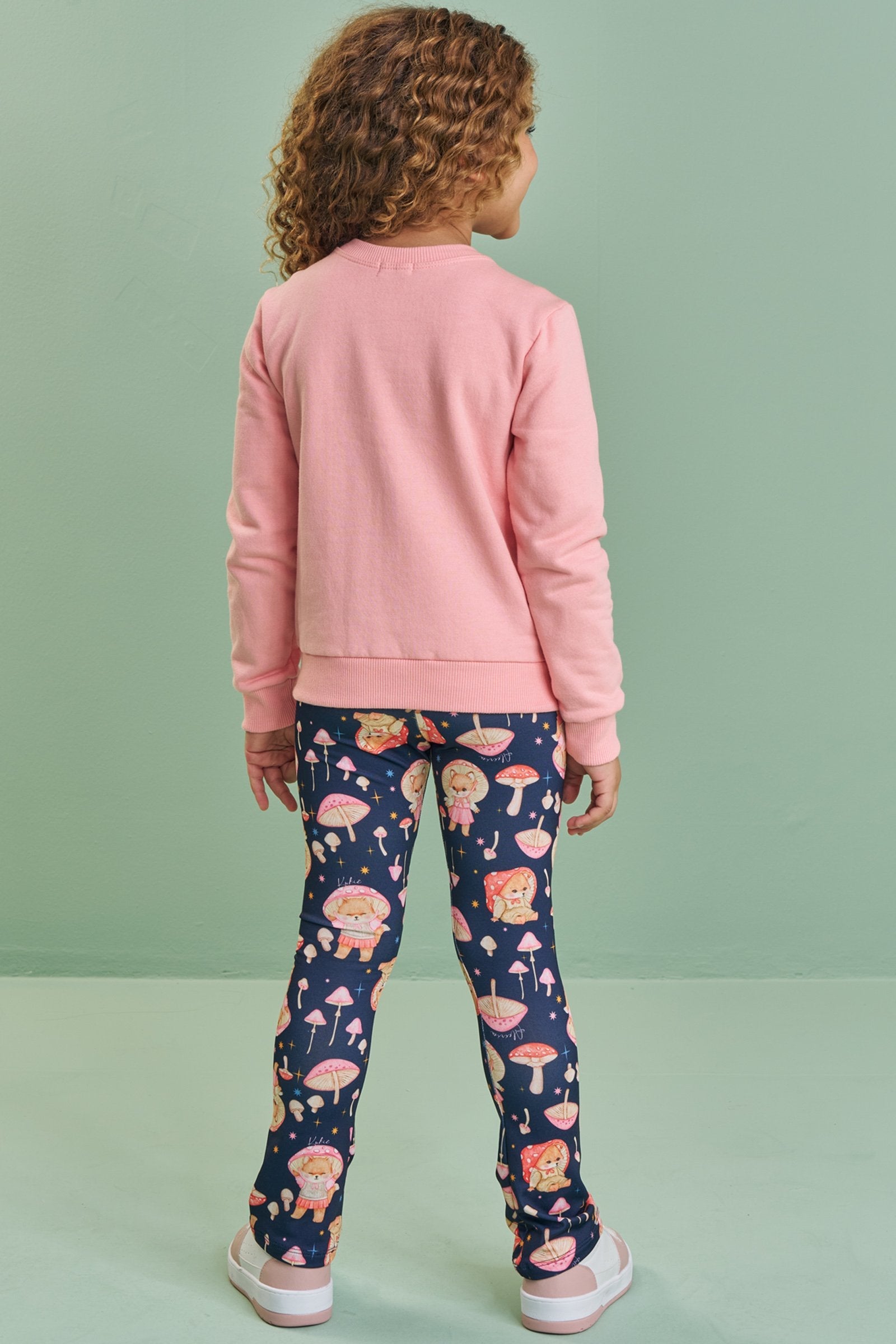Conjunto de Blusão em Moletom com Pelúcia e Calça Boot Cut em Termoskin Peluciado 89611 Kukiê Infantil Menina
